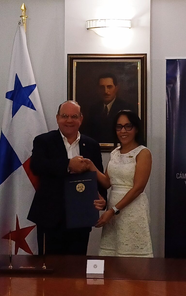 Firma de Acuerdo de Colaboración APPCE – CCIAP